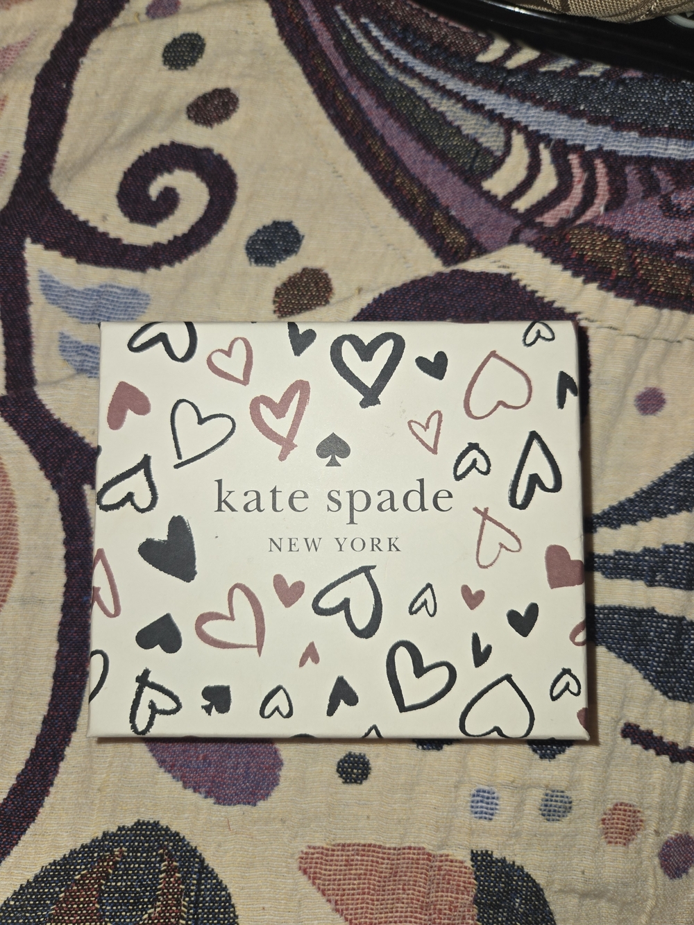 Kate Spade Heart Print Gift Box - White & Blush
